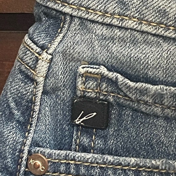 Kancan Double Button Distressed Shorts Size 7/27 High Waisted - Picture 8 of 11